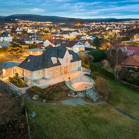 Villa Exclusive - Scandinavian Luxury At Its *