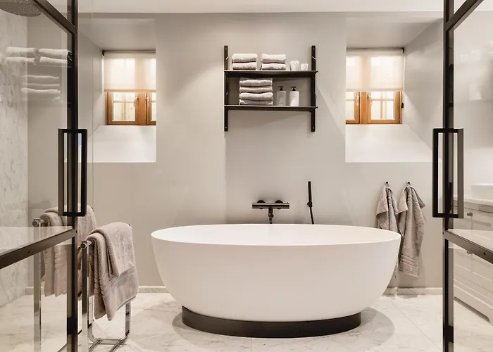 Exclusive - Scandinavian Luxury At Its 别墅 *