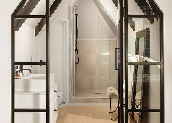 Exclusive - Scandinavian Luxury At Its *